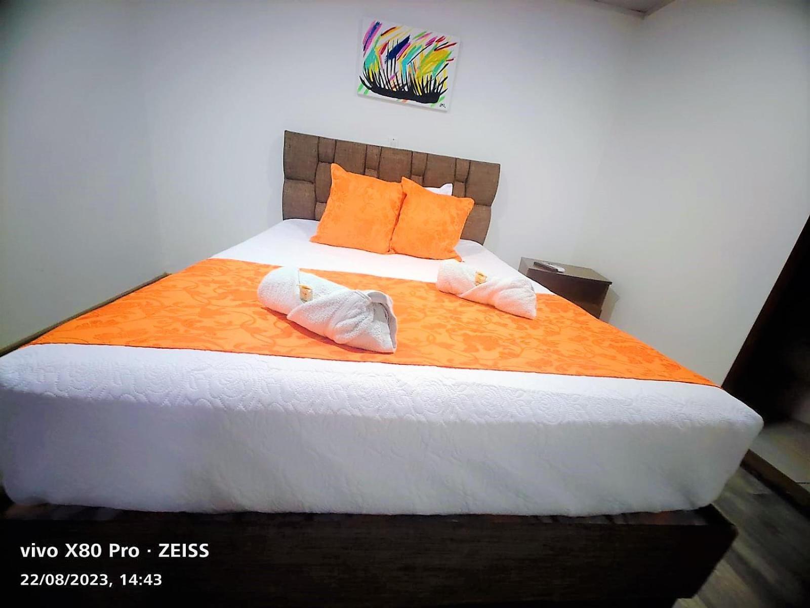 Hotel Kristal Ferial Bogota Bagian luar foto
