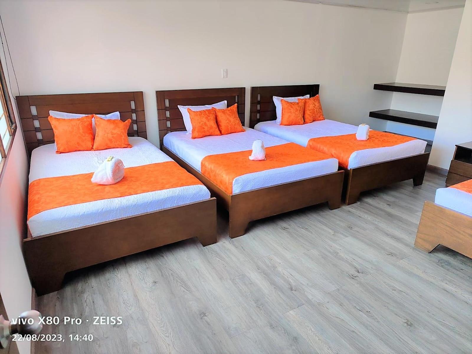 Hotel Kristal Ferial Bogota Bagian luar foto