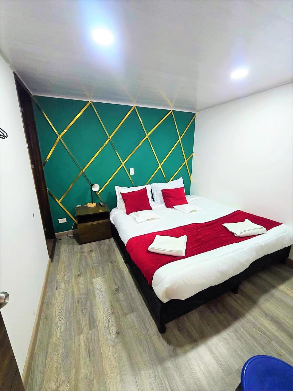 Hotel Kristal Ferial Bogota Bagian luar foto